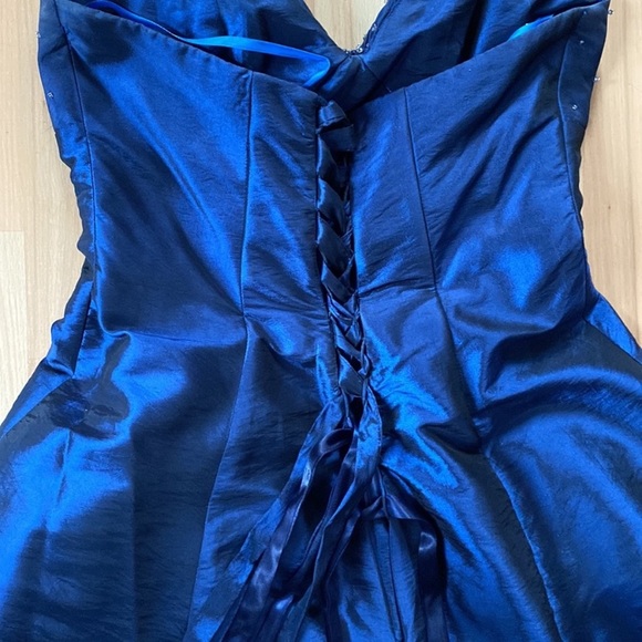 PROM DRESS MIDNIGHT BLUE WITH GEMS OVER DRESS CORSET BACK. - Picture 6 of 14